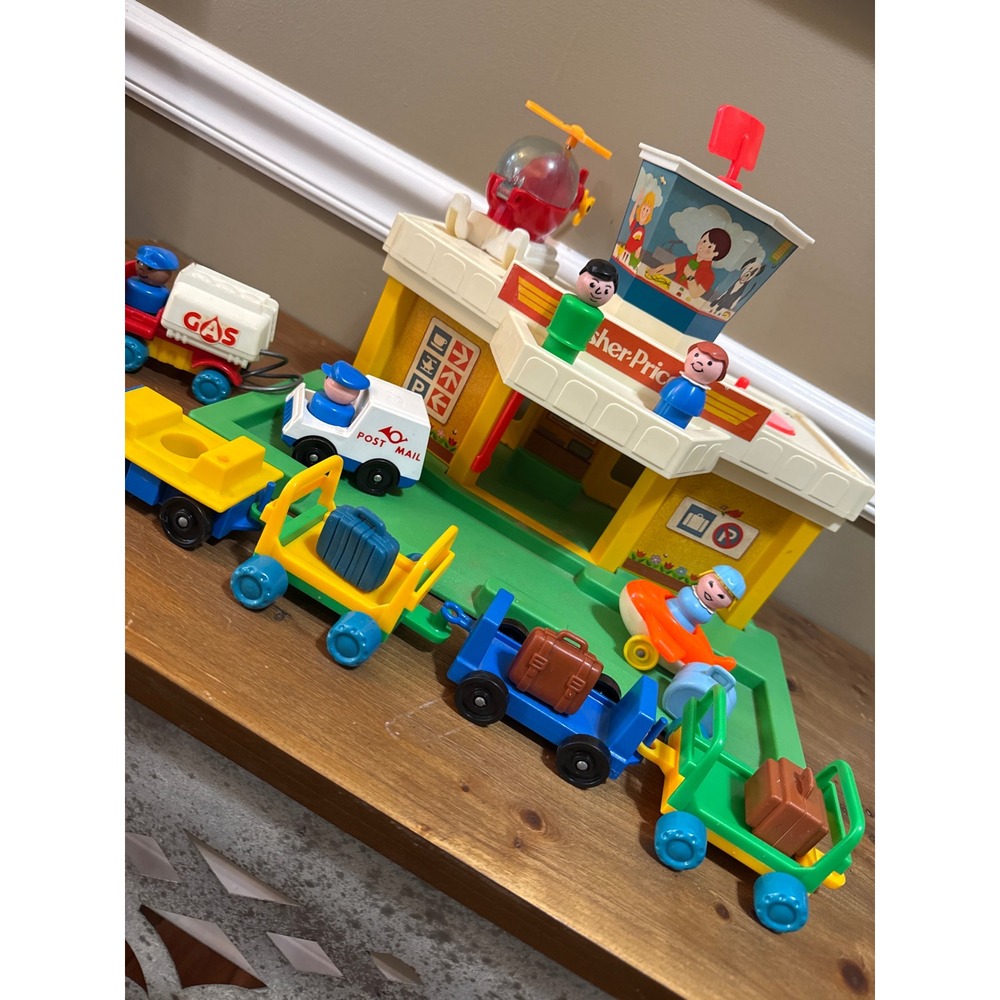 Vintage Fisher Price Little People Jetport 996 Airport Playset Vehicles Figures